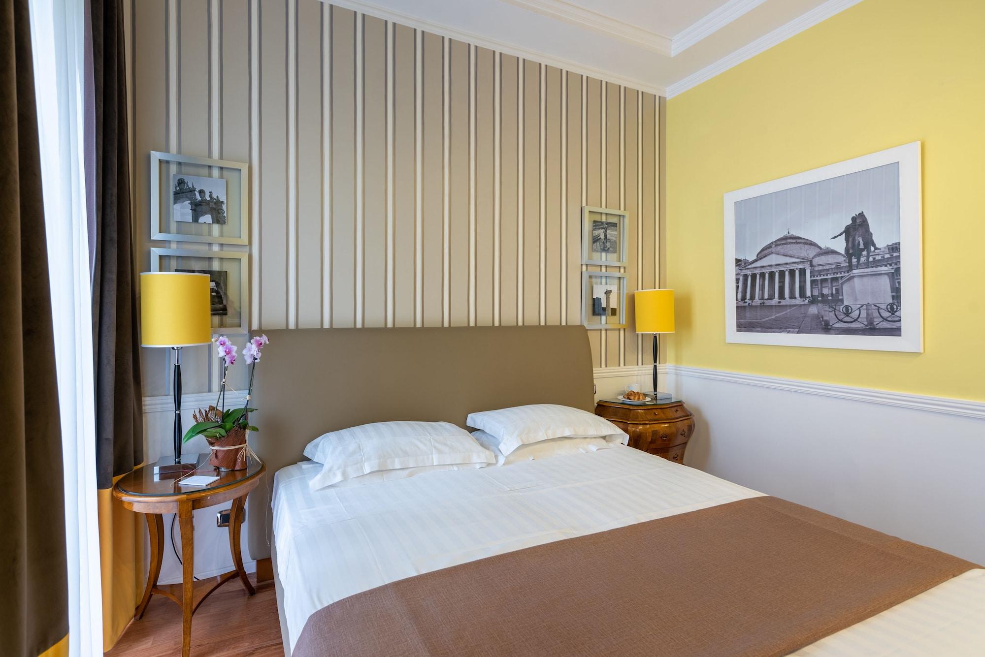 מלון נאפולי Palazzo Turchini מראה חיצוני תמונה